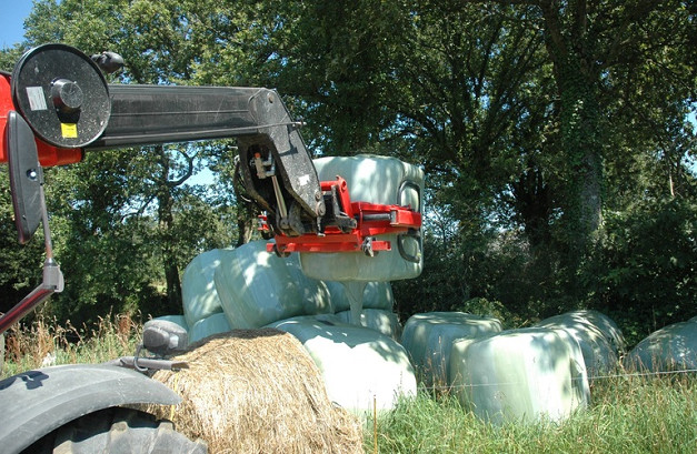 Wrapped Bale Clamp 