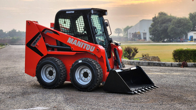 Manitou 1640R Compact Skid Loader