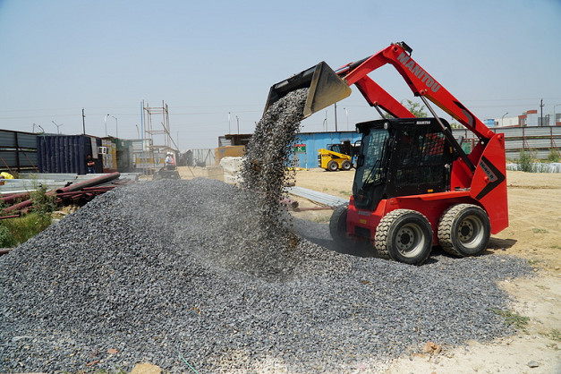 Manitou 1640R Compact Skid Loader