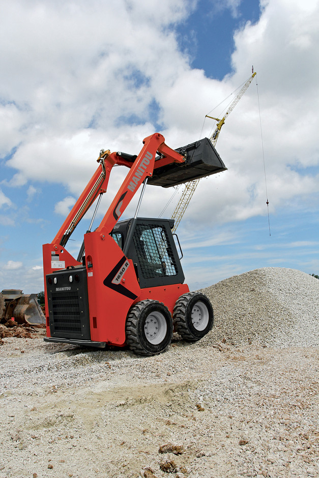 Manitou 1650R Compact Skid Loader