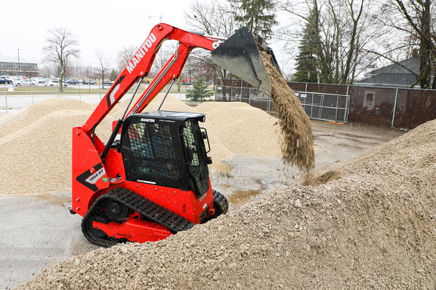 Manitou 1950RT Compact Track Loader